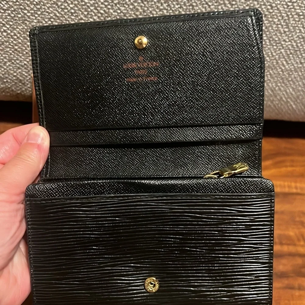 Louis Vuitton Epi Authentic Porte Monnaie Billets Tresor Leather Wallet MI1927